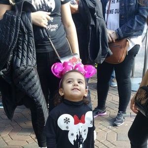 Meet your Posher, Eva